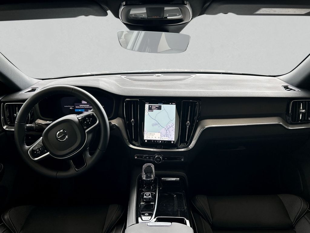 Volvo V60 Plus Dark T6 Recharge Plug-In Hybrid AWD