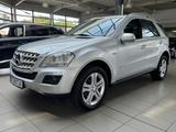 Mercedes-Benz ML 300 CDI BlueEfficiency *Autom.*AHK*NAVI* - Mercedes-Benz ML 300: Cdi