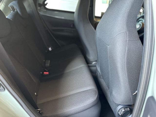 Toyota Aygo X Hybrid Teamplayer Technik Paket