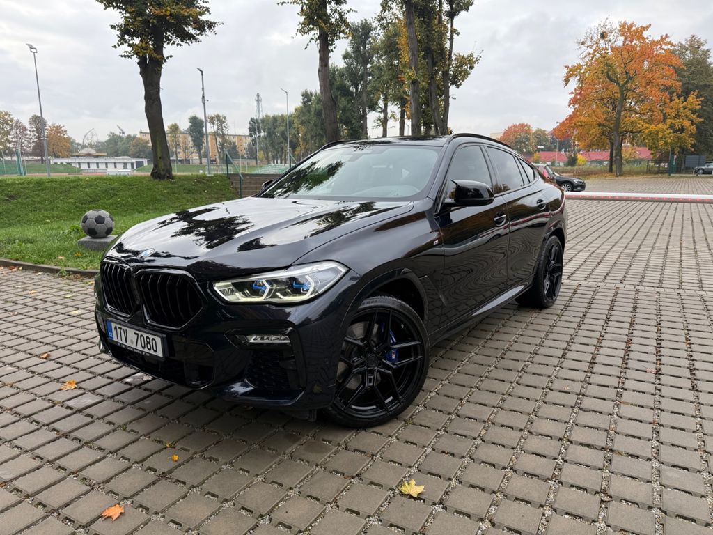 Image of BMW X6 M50