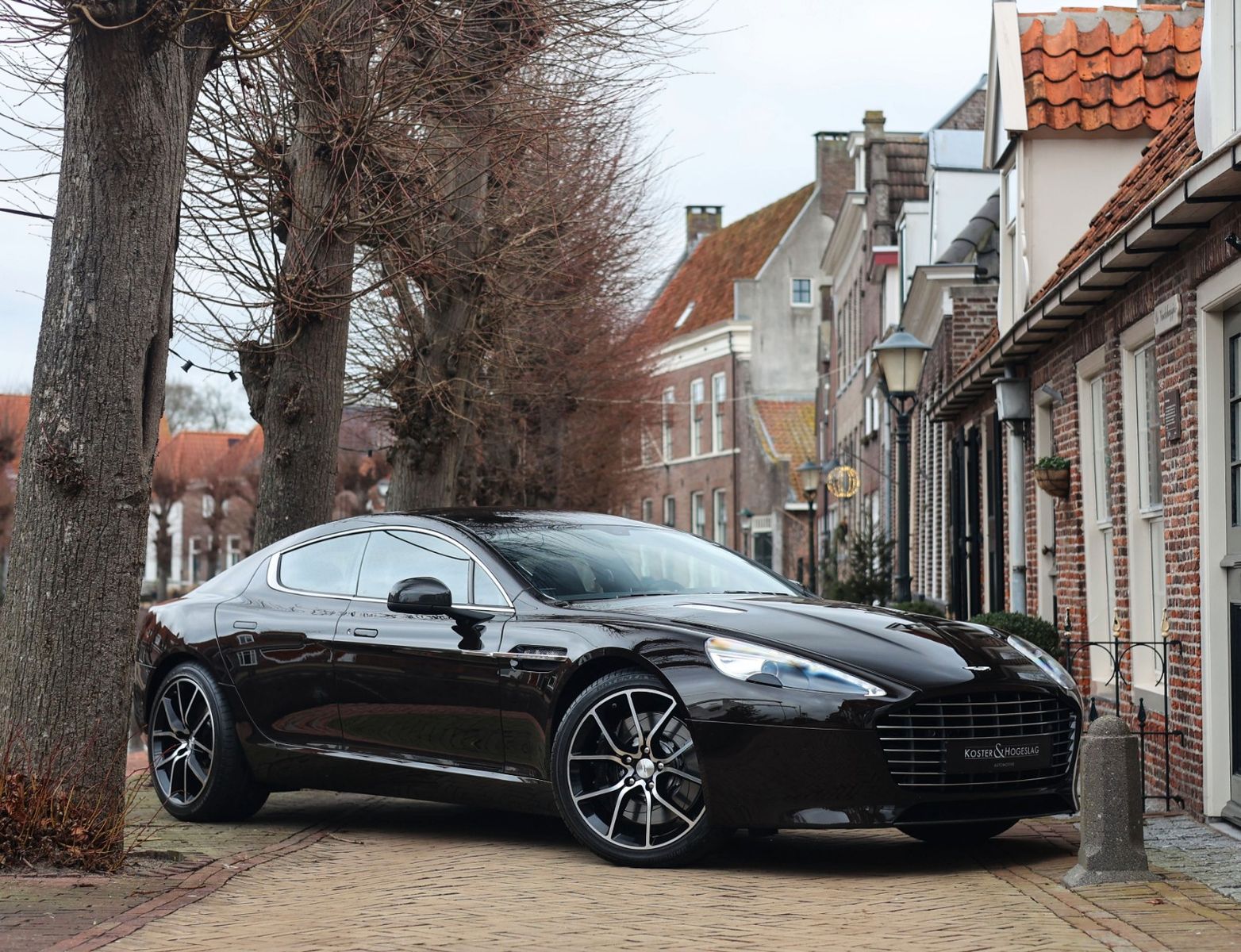 ASTON MARTIN Rapide