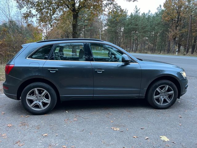 Audi Q5 3,0 TDI Quattro/AHK