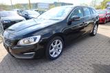 Volvo V60 Kombi Momentum - Volvo V60 in Nürnberg