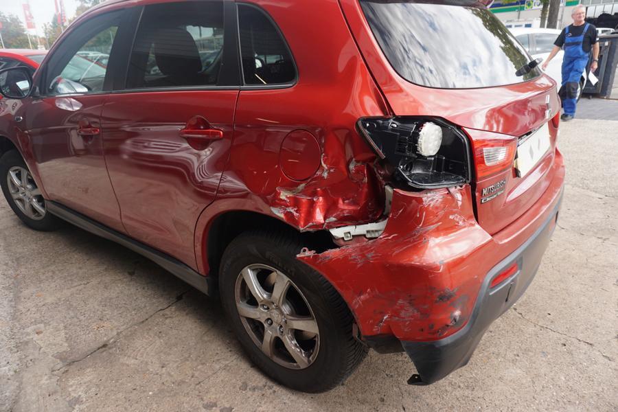 Mitsubishi ASX 2012 — photo 11