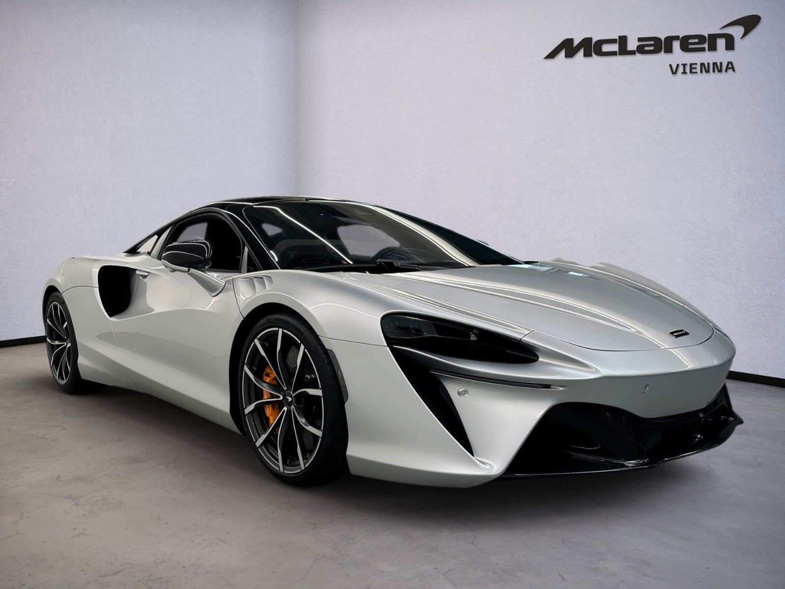 McLaren Artura - Elite - Supernova Silver - CF ext. Pack imagem 2
