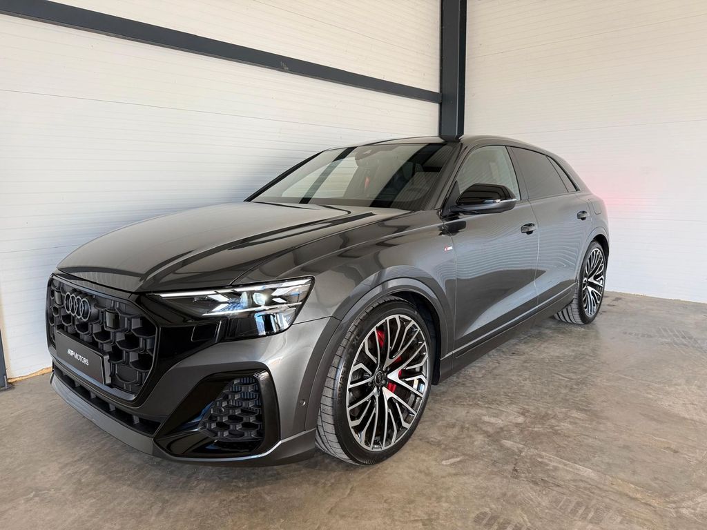 Image of Audi Q8