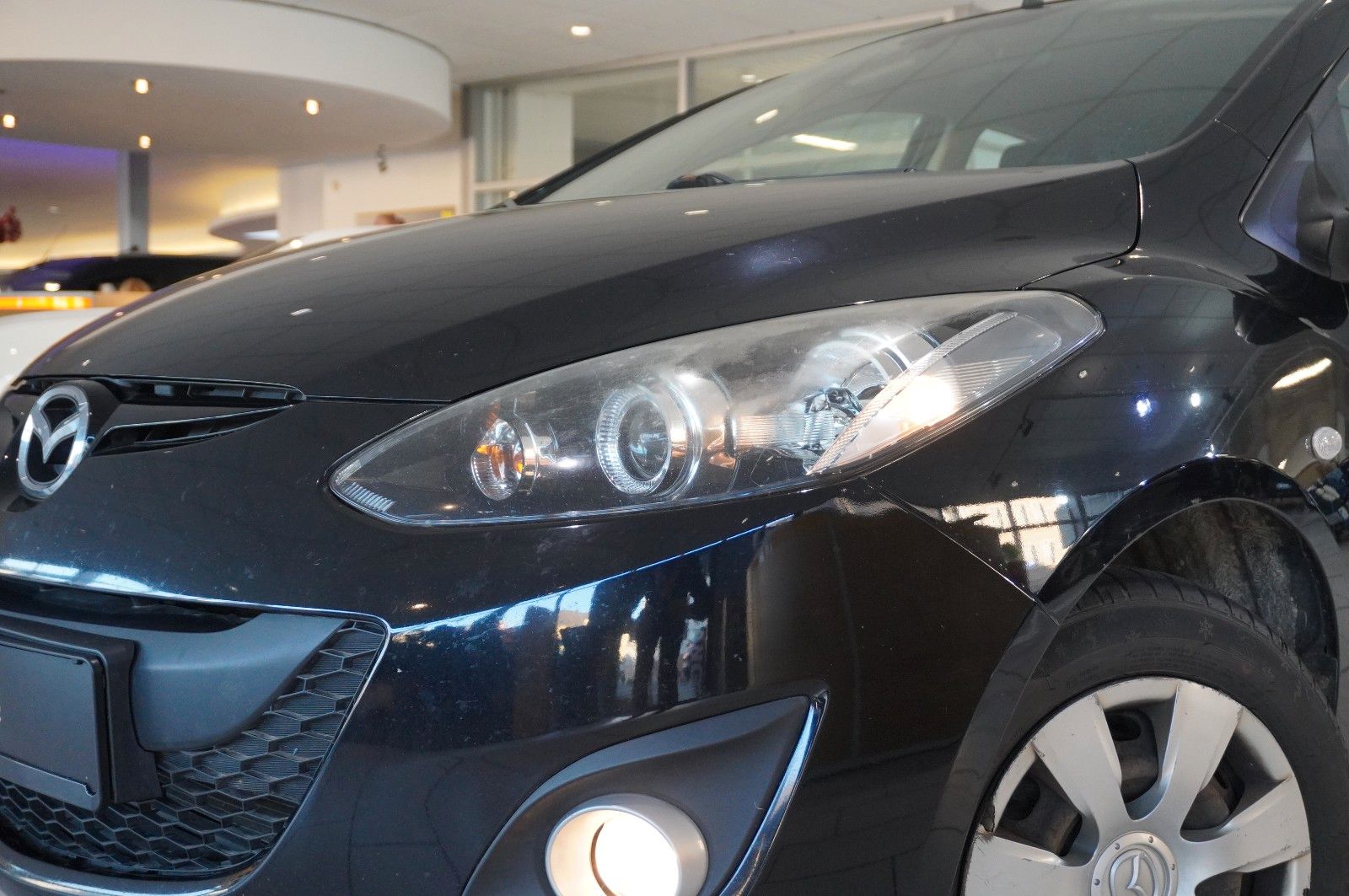 Fahrzeugabbildung Mazda 2 Lim. 1.6D SPORT LINE KLIMA/NEBEL/CD/TÜV/AHK