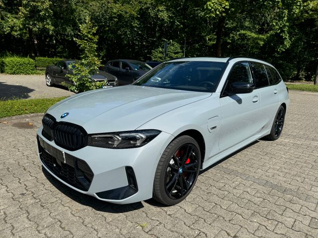 BMW 330e xDrive Tou. M Sport A. CarbonNP.87.490