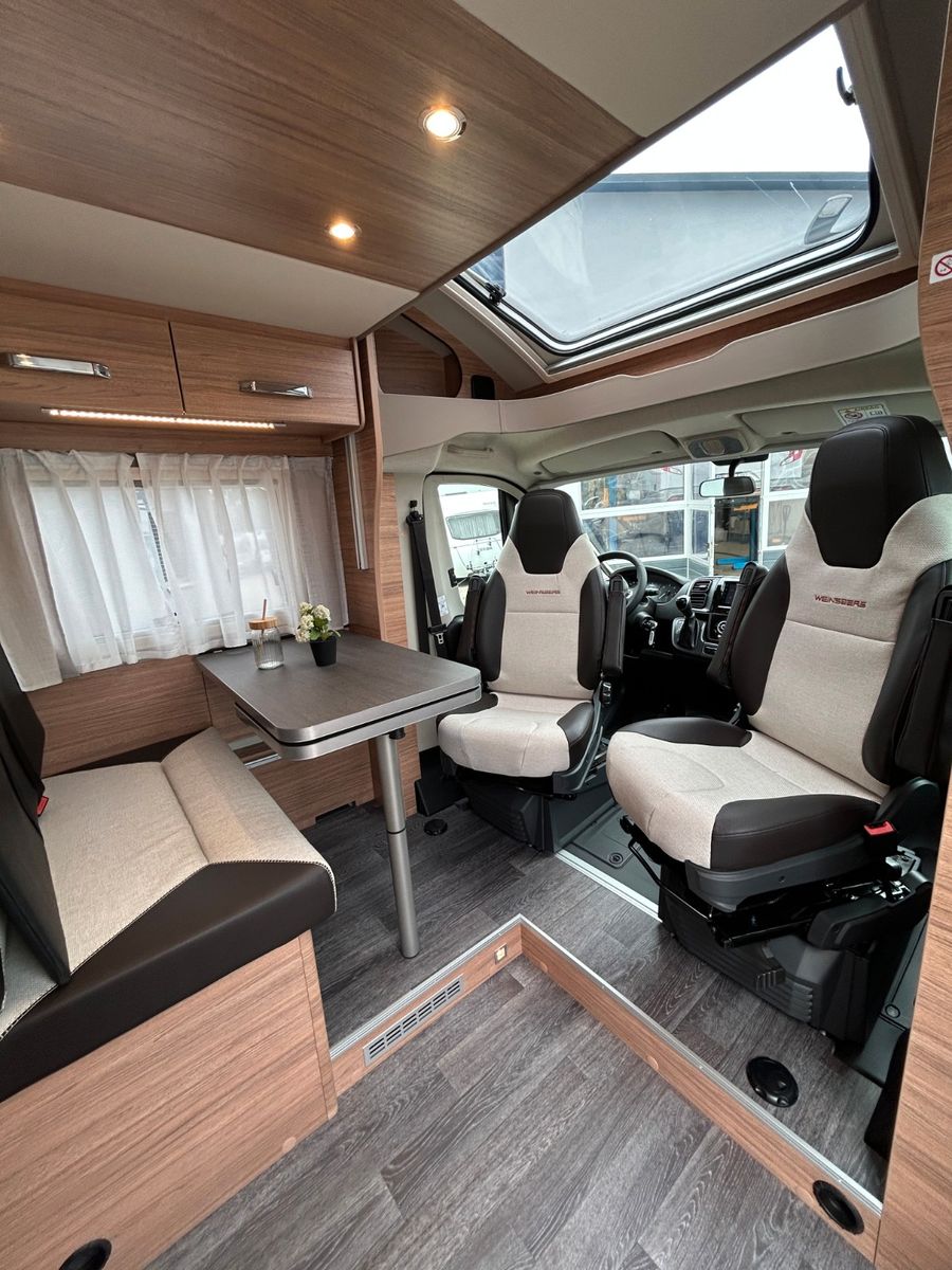 Fahrzeugabbildung Weinsberg CaraSuite EDITION Spicy 650 MEG 2026