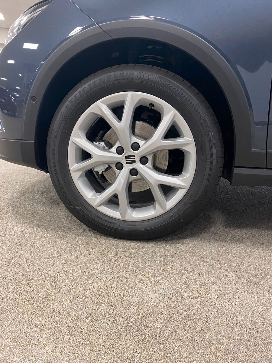 Fahrzeugabbildung SEAT Arona 1.0 TSI FR Garantie 2030+voll LED++KAMERA+