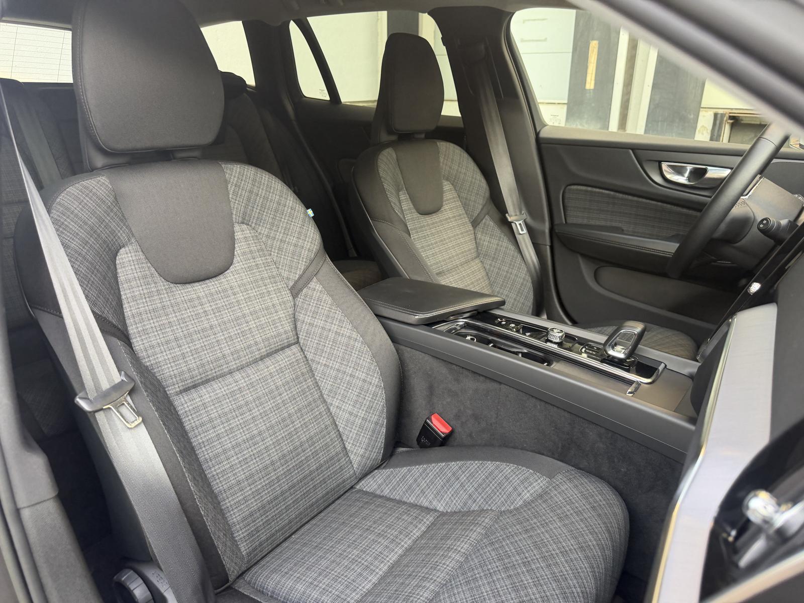 Volvo V60 Core LED ACC Virtual-Cockpit Rü-Kamera Navi
