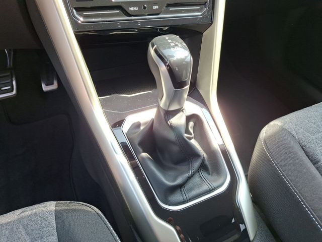 T-Roc 1.5 TSI Move DSG *Navi*ACC*AHK*SHZ*PDC*17'