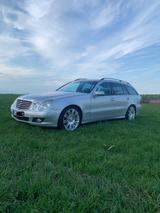 Mercedes-Benz E 320 CDI T AVANTGARDE Avantgarde AHK, 8 Fach  - Mercedes-Benz E 320 aus 2008: Cdi