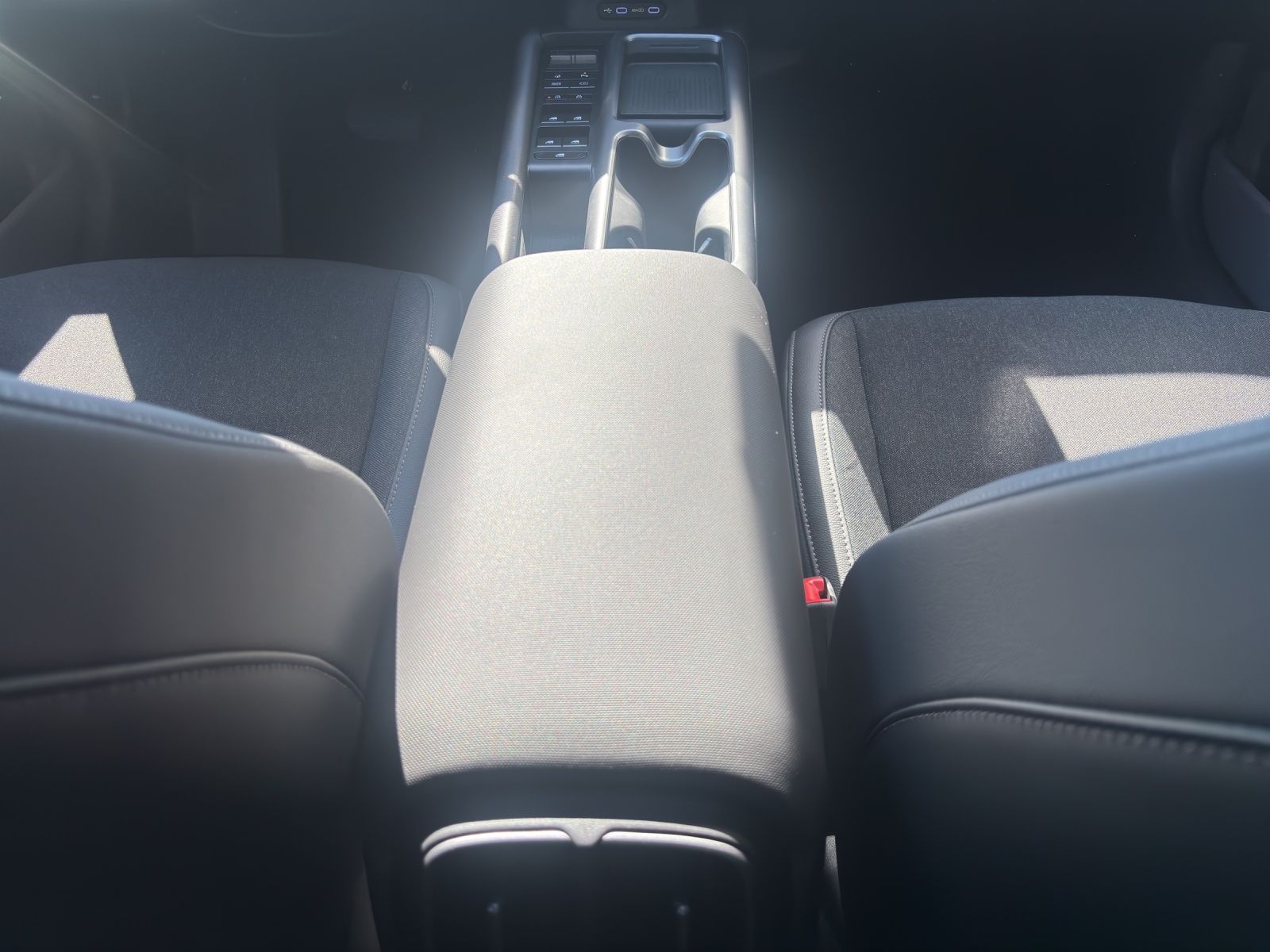 Hyundai IONIQ 6 - Bild 12