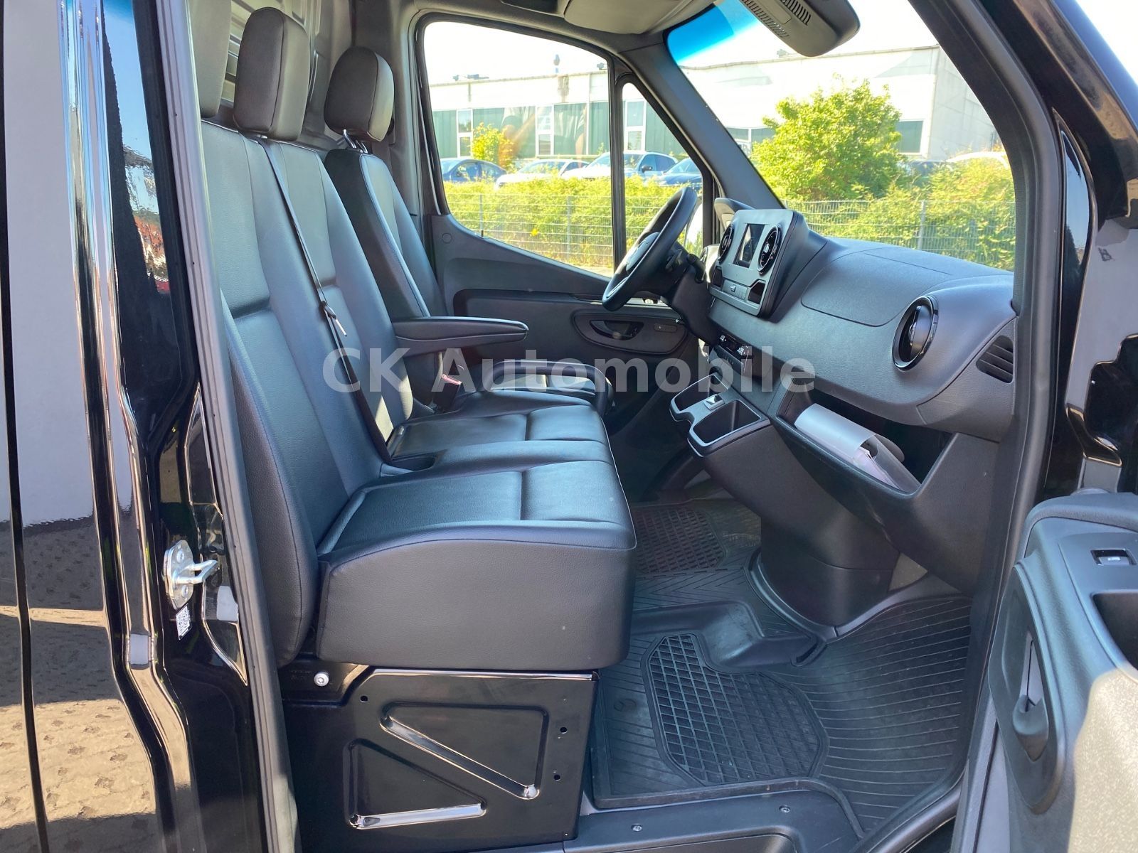 Fahrzeugabbildung Mercedes-Benz Sprinter III Kühlkasten 317CDI/Navi/LED/360°Kam