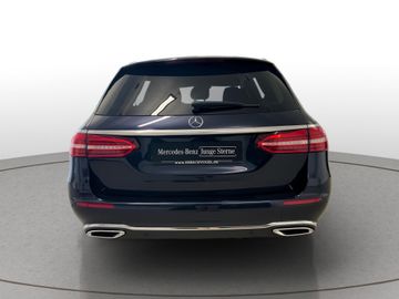 Mercedes E 220 - 6