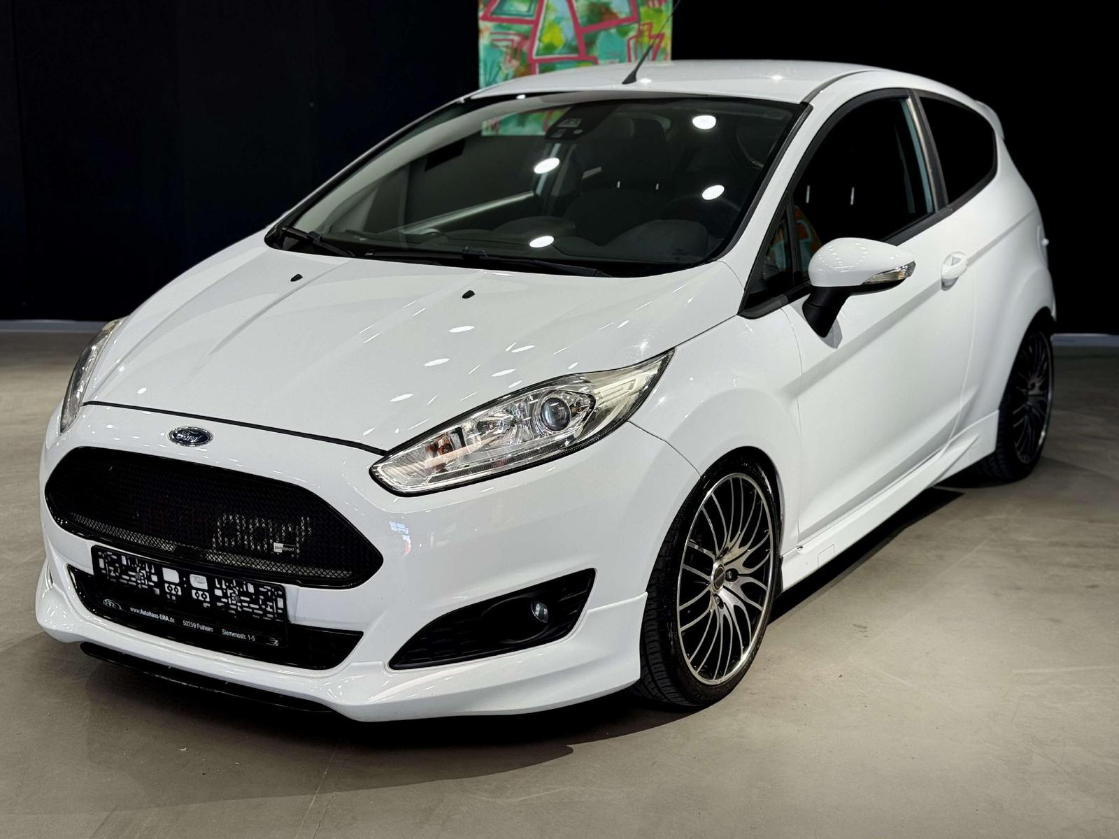 Ford Fiesta Sport RED*TÜV NEU*NAVI*Schlüssellose*Behe
