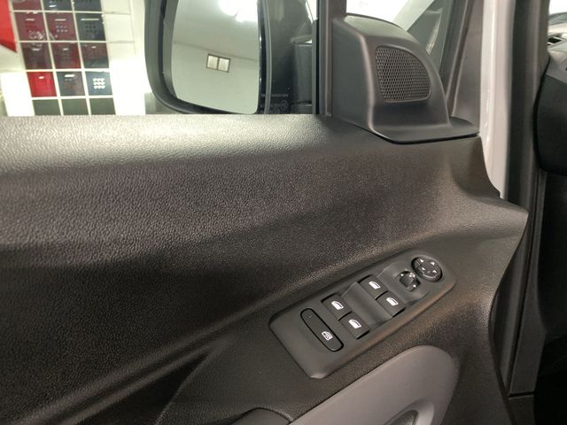 Berlingo Max 130 HDI  EAT8 XTR