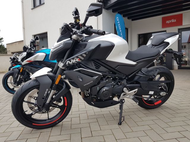 CFMOTO 450NK Nubula White / Aktionspreis