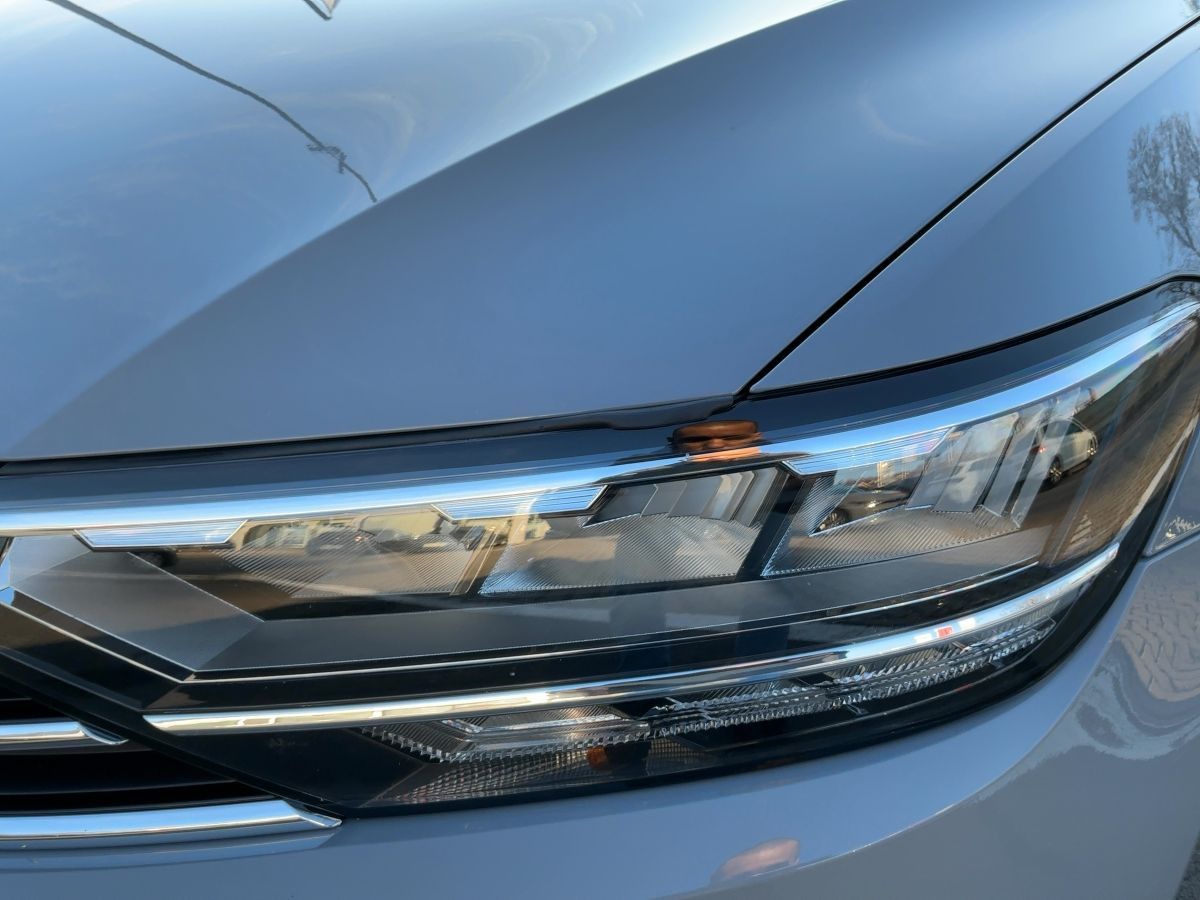 Volkswagen Passat Variant - Bild 15