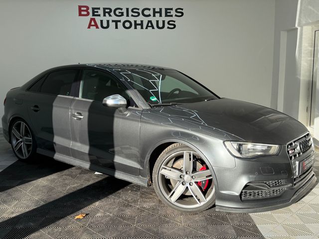 Audi S3 Lim quattro S-Tr*19Zoll*Keyless*Magnetic*Kam*