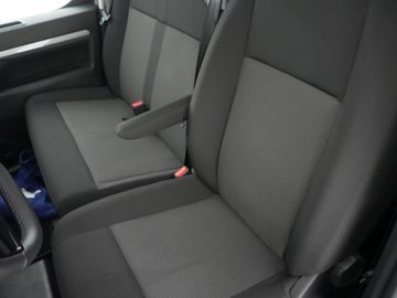 Opel Zafira Life - 11