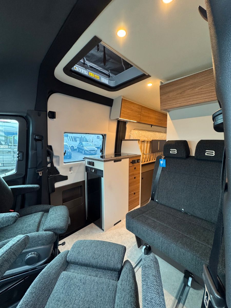 Fahrzeugabbildung Bürstner Habiton HMX 4x4 Schlafdach SIE SPAREN € 8.008,-!