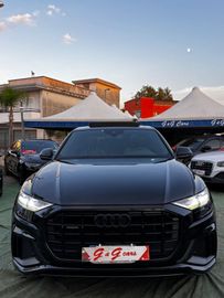 Audi Q8 - 2