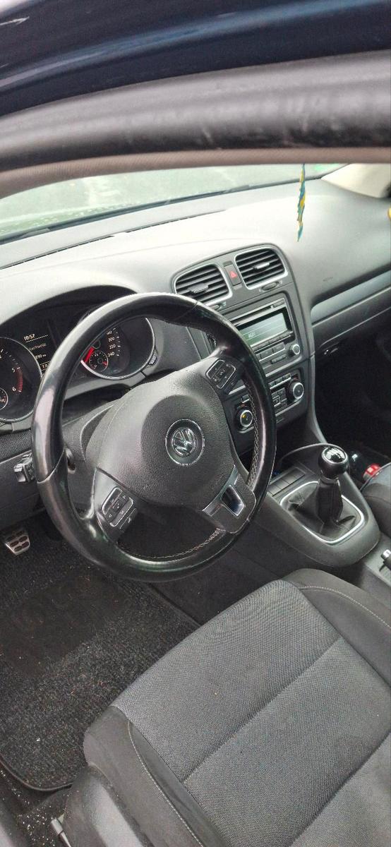 Volkswagen Golf 2011 — photo 5