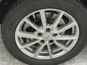 Mercedes B 220 - 11
