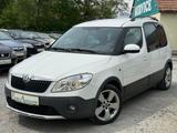 Skoda Roomster Scout / KLIMA / SITZHZG / SCHECKHEFT - Skoda aus 2012: Scout