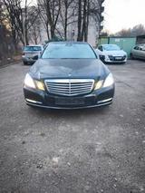 Mercedes-Benz E300cdi 231 PS - Mercedes-Benz 300 mit Diesel-Antrieb