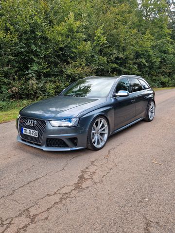 Audi RS4 4.2 FSI S tronic quattro Avant 