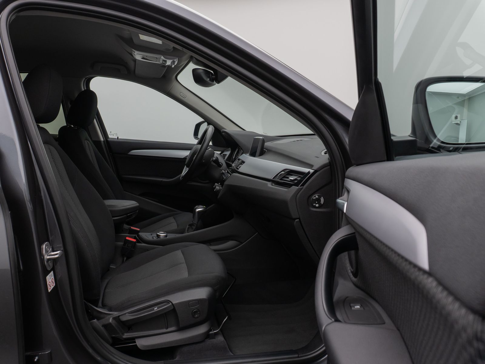 Fahrzeugabbildung BMW X1 xD25e DAB PDC Navi Lordos Geschwindigkeitsre