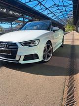 Audi A3 35 TFSI S tronic sport Cabr. sport - Audi A3: Weiß, Cabrio