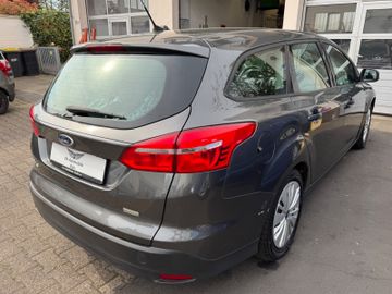 Ford Focus - 8
