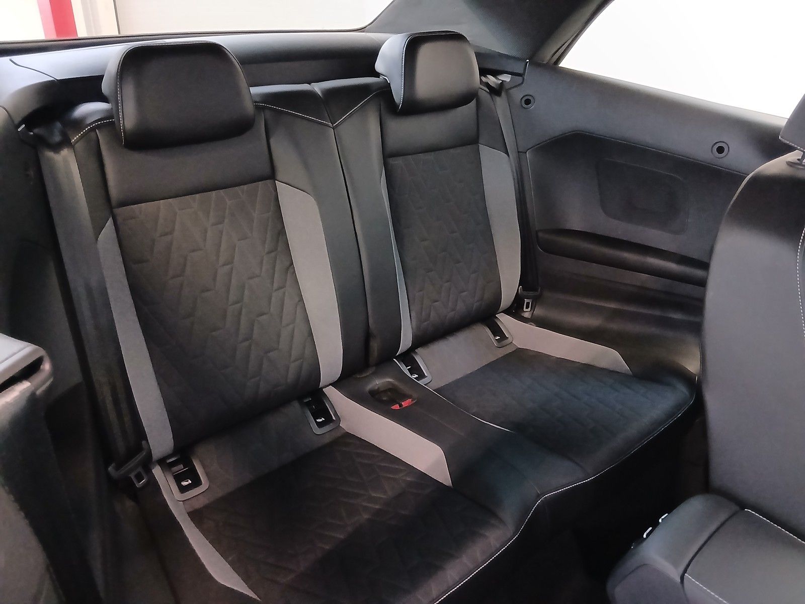 Fahrzeugabbildung Volkswagen T-Roc Cabrio Goal +ACC+LED+Travel-Ass.+Park-Ass.