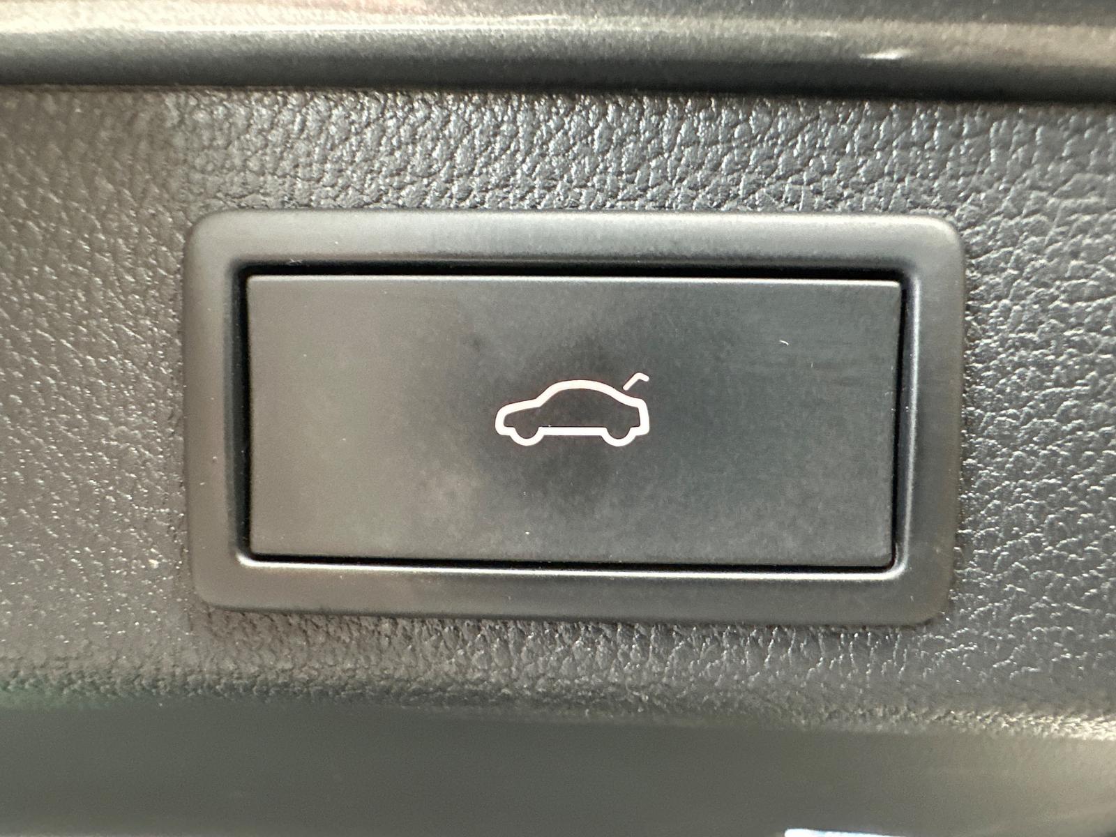 Skoda Superb Combi 2.0 TDI DSG NAV+LED+ACC+PANORAMA, миниатюра 8