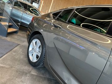 Opel Insignia B*LKHZ*2-ZONEN*LED*CARPLAY*CAMERA*
