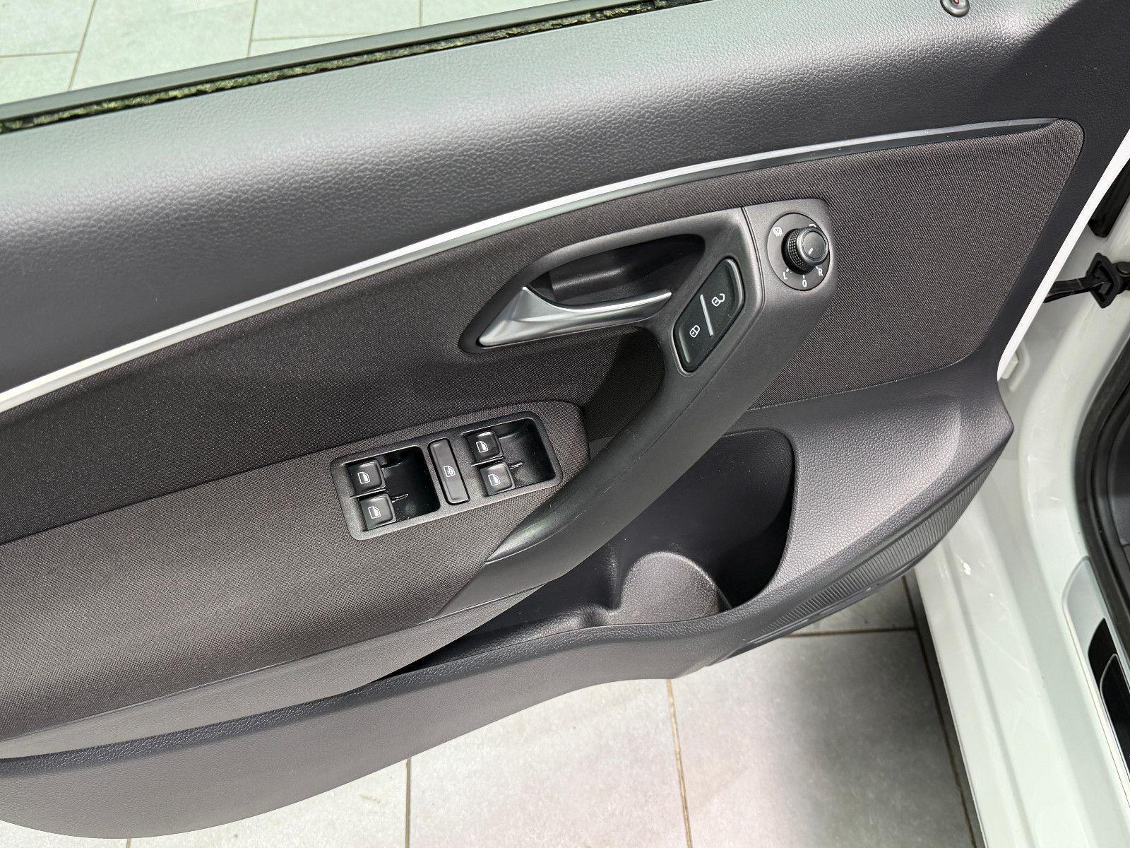 Fahrzeugabbildung Volkswagen Polo V Allstar |DSG|PDC|NAVI