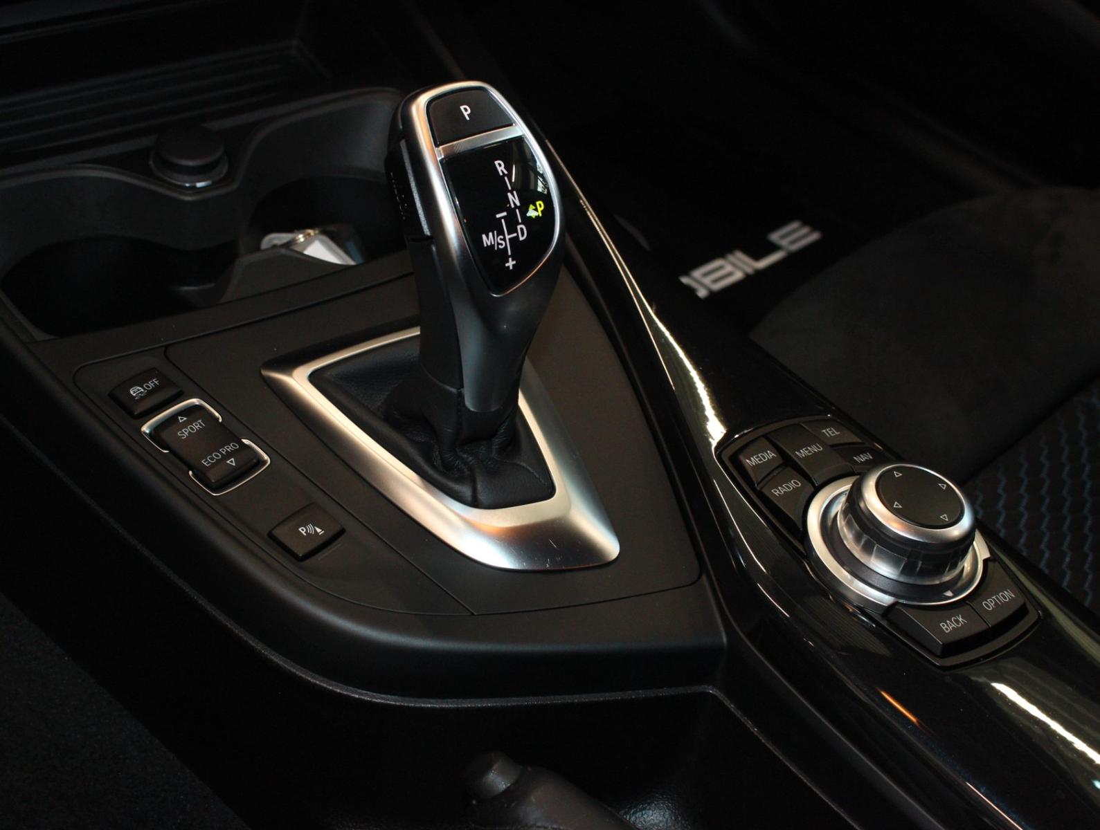 BMW 120 d M Sport Navi*Bi Xenon*1. Hand*HiFi