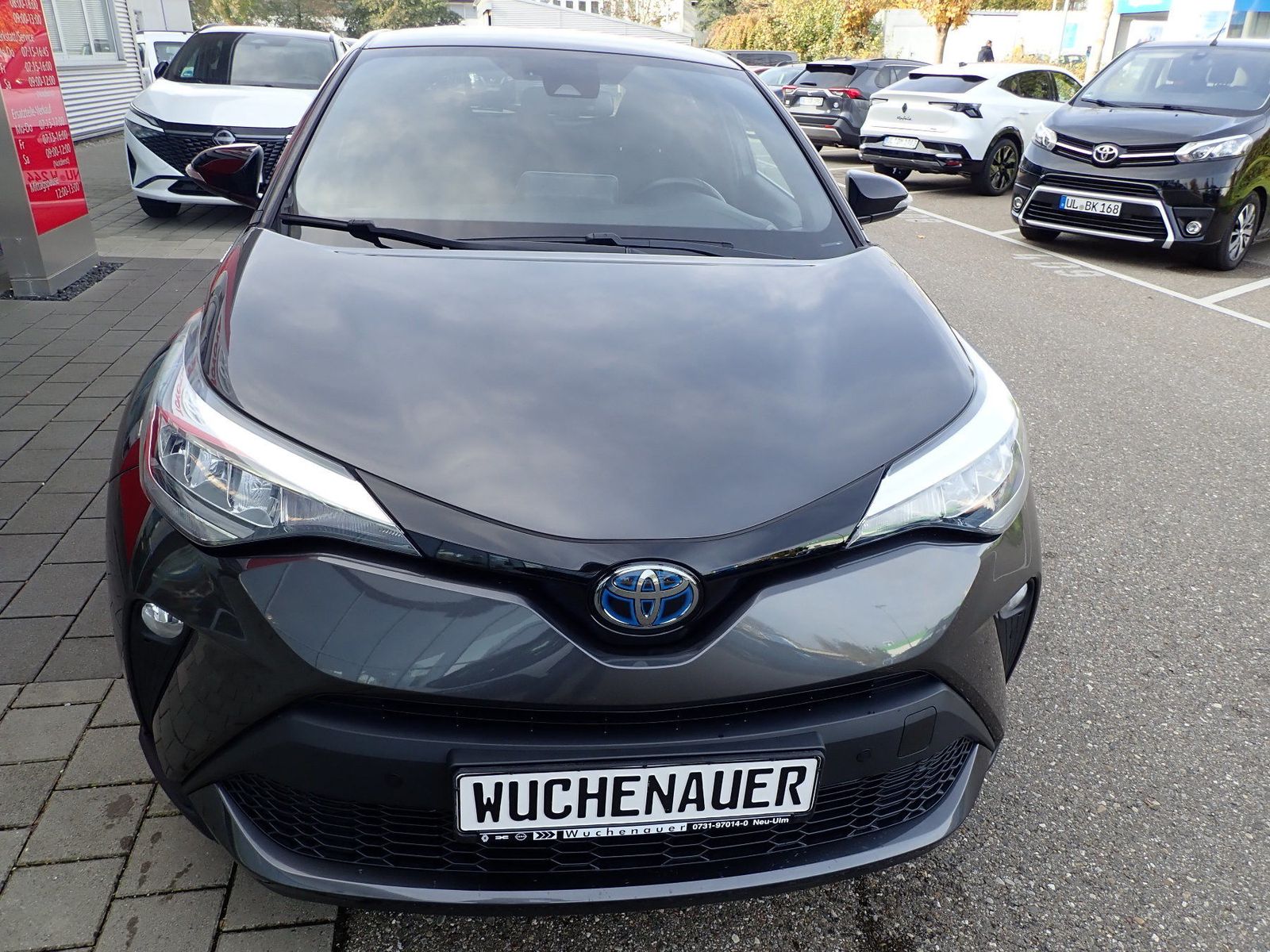 Fahrzeugabbildung Toyota C-HR Hybrid Team D / AHK / KAMERA