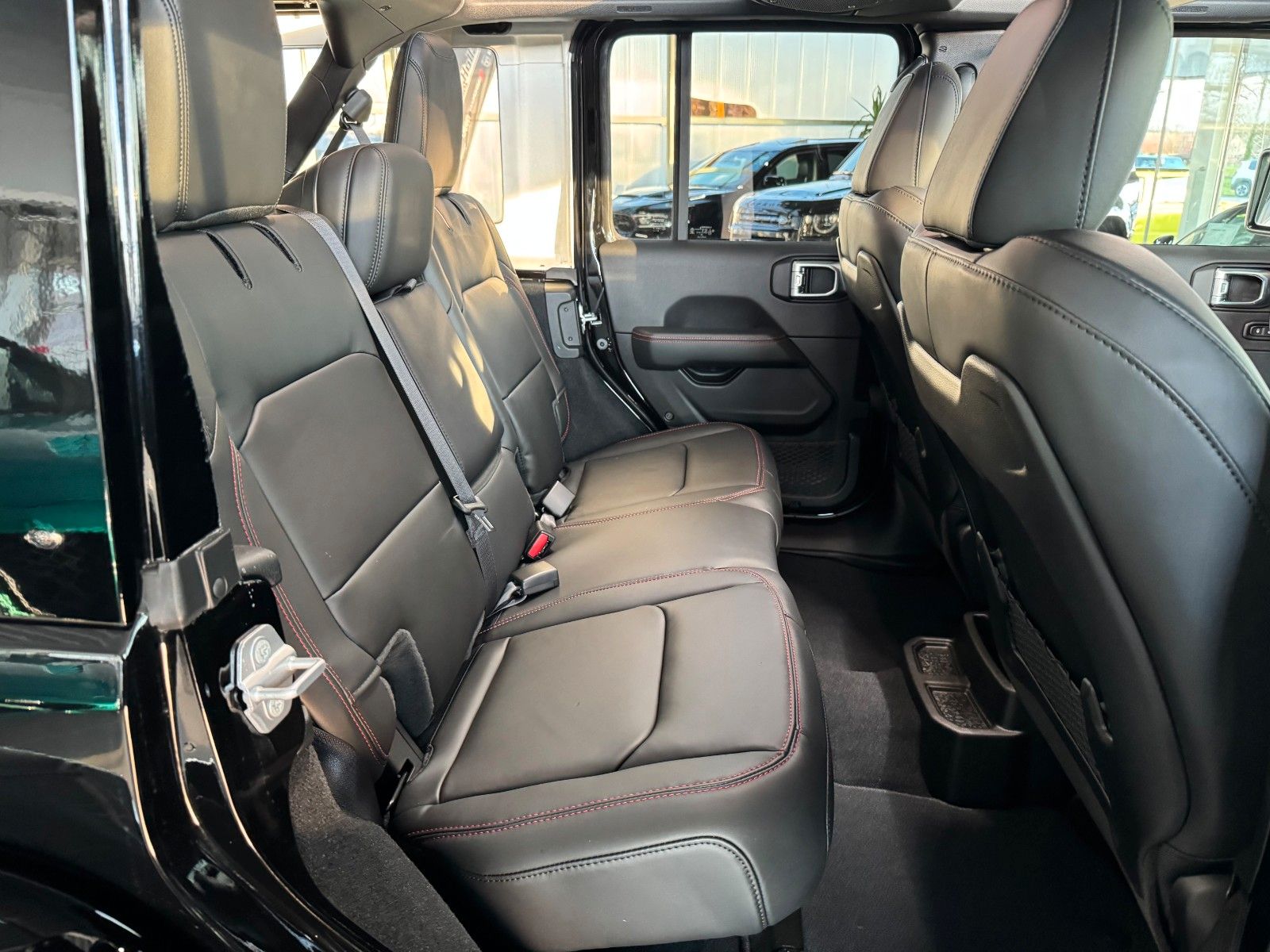 Fahrzeugabbildung Jeep Wrangler 2.0T-GDI Rubicon RECON X 4x4 "Sky One"