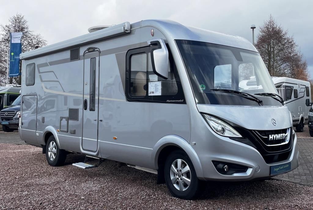 Fahrzeugabbildung HYMER / ERIBA / HYMERCAR B-Klasse 680 Lithium/Solar/Gastank/1.Hand