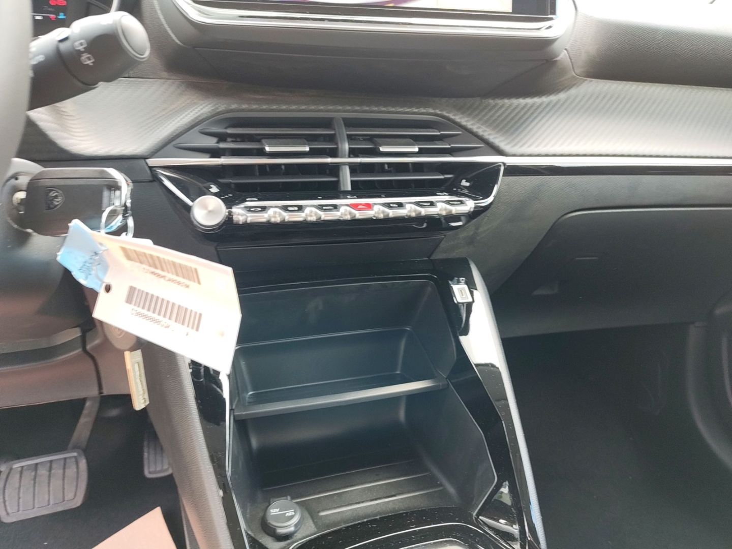 Peugeot 208 - Bild 11