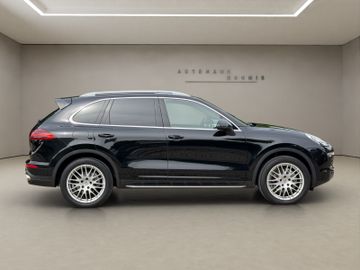 Porsche Cayenne - 3