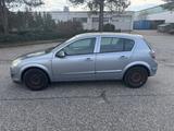 Opel Astra H Lim. Navi - Gebrauchtwagen bis 700 Euro mit TÜV