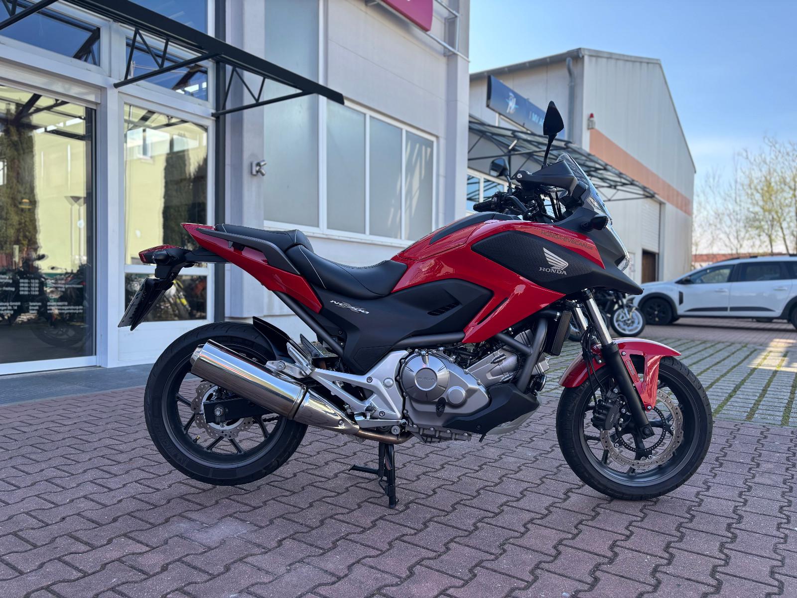 Honda NC 700 XA 2012 Top Zustand!