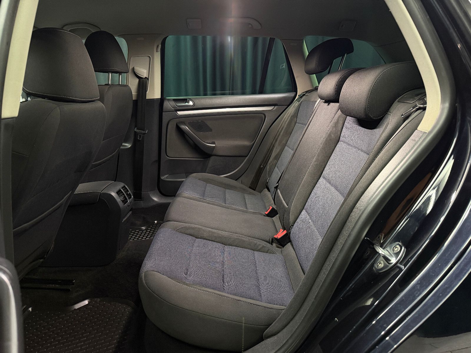 Fahrzeugabbildung Volkswagen Golf VI Variant Style BlueMotion |DSG|NAVI|AHK