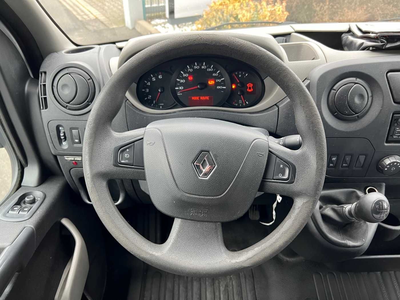 Fahrzeugabbildung Renault Master 2.3 dCi / KLUBB K32, 12,5m